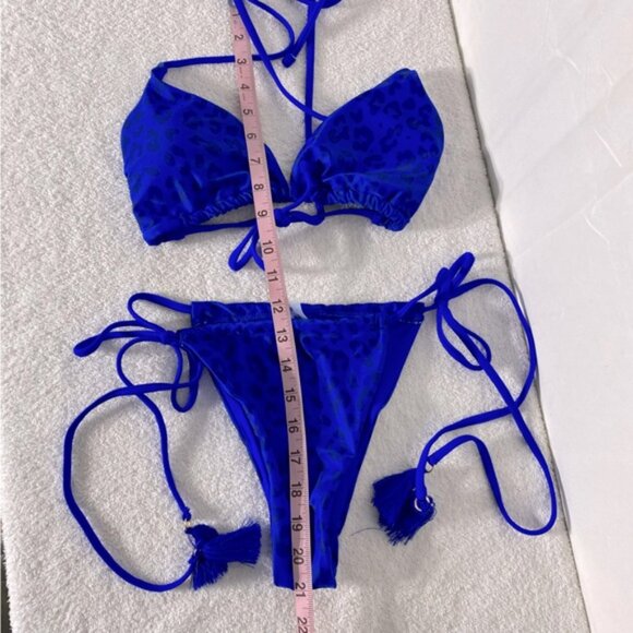 5/$25 Blue Leopard Print String Bikini Set M - Picture 3 of 12